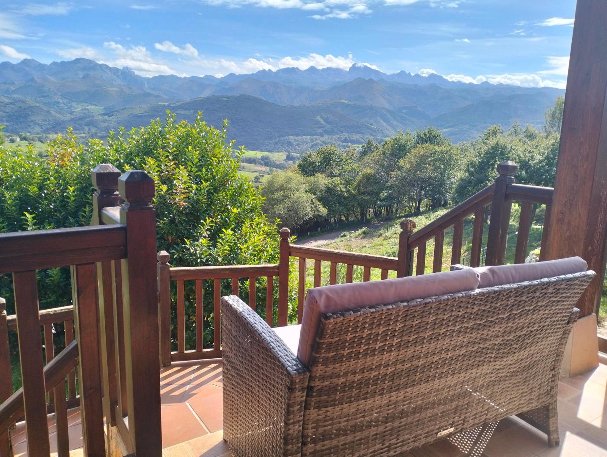 Penzion La Casa De Nuria Onís Exteriér fotografie